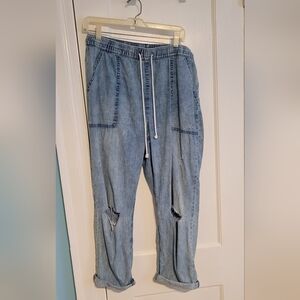 Aerie Soft Denim Light Wash Distressed Cargo Jeans, Sz L